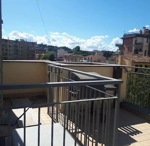 In Attico, Con Posto Auto Privato Apartment
