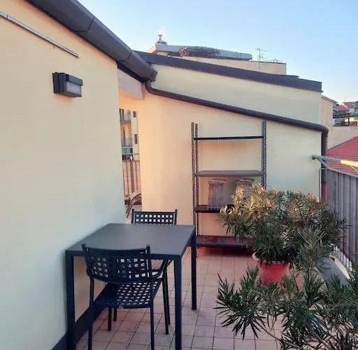 In Attico, Con Posto Auto Privato Apartment *