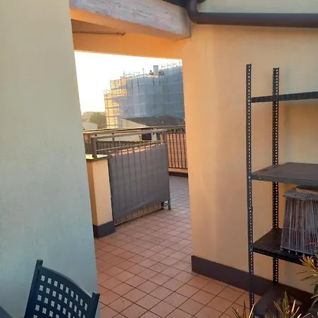 Appartement In Attico, Con Posto Auto Privato *