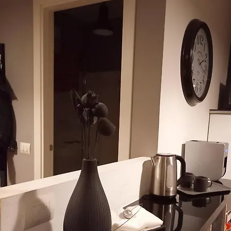 Apartment In Attico, Con Posto Auto Privato Florenz